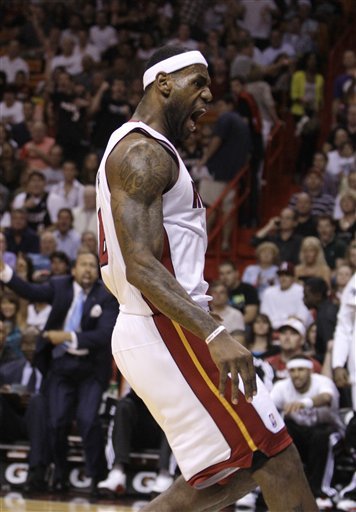 半场战报：拉齐奥1-0莱切，贡多齐建功（半场快讯：拉齐奥暂1-0领先莱切，贡多齐破门）