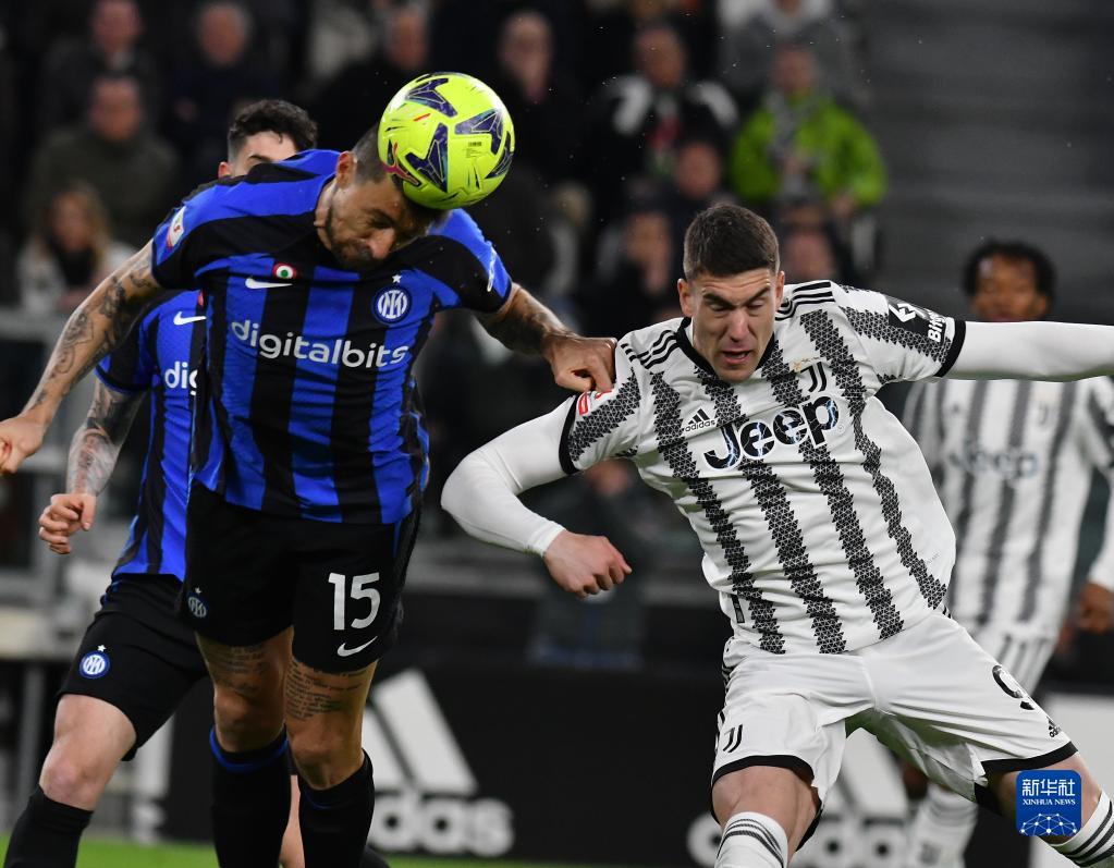 体坛记忆｜奥尼尔的夸张体型-9岁不让买儿童套餐！（体坛轶事｜奥尼尔的巨型童年：9岁买不到儿童套餐）