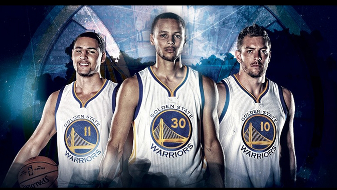 关系不错！唐斯和爱德华兹赛后热聊，爱德华兹被逗笑（赛后唐斯与爱德华兹热聊显默契，爱德华兹被逗得笑开怀）