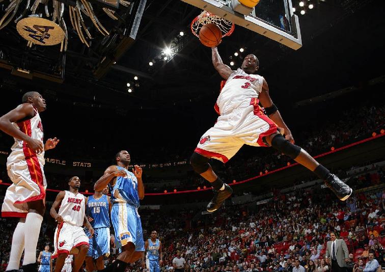 世体：巴萨已提前告知西足协，亚马尔在报到前将接受检查（世体：巴萨已预先通知西班牙足协，亚马尔将在报到前接受检查）