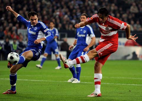 记者：迈阿密国际正在努力留下阿连德，目前双方在谈判（记者：迈阿密国际力争挽留阿连德，双方谈判进行中）