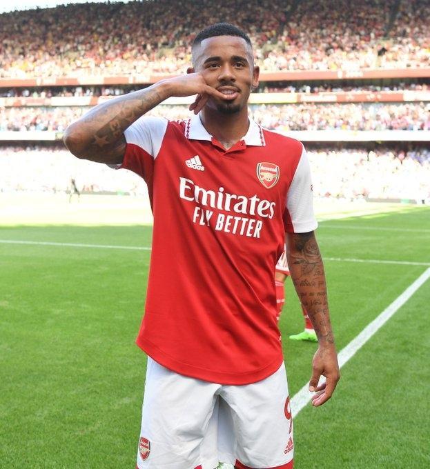 美记：湖人现在拥有最强的二人组，詹姆斯是时候离开了（美媒：湖人坐拥最强双星，詹姆斯是时候离队了）