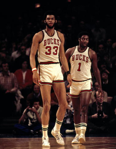 德尚：上半场我们有些畏首畏尾，虽然控制了比赛却缺乏跑动（德尚：上半场踢得有些谨慎，虽然掌控比赛却跑动不足）