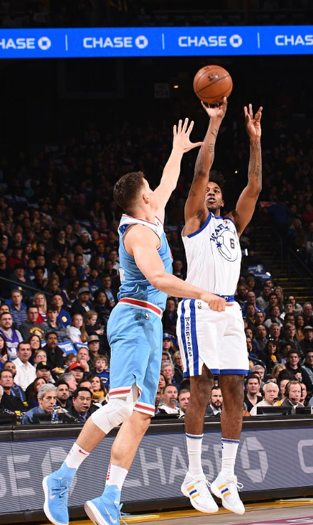 巴西大名单：维尼修斯领衔，法比尼奥、罗克回归，内马尔无缘（巴西新一期大名单出炉：维尼修斯压阵，法比尼奥与罗克回归，内马尔落选）