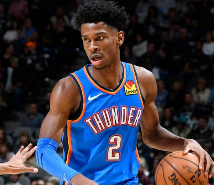 东契奇这球太牛了！杜兰特看呆了，湖人替补席疯狂欢呼（东契奇这一球逆天！杜兰特目瞪口呆，湖人替补席沸腾）