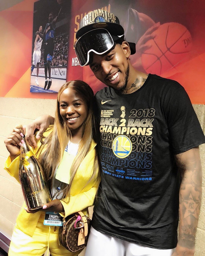 尼克斯过去10场9胜1负，防守效率等六项数据排联盟前二（尼克斯近10战9胜1负，防守效率等六项指标位列联盟前二）