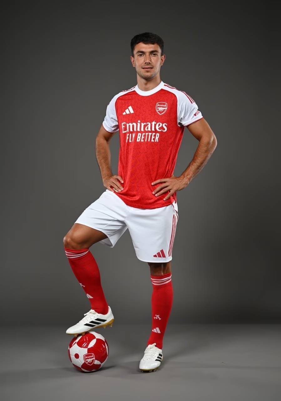 中超降级队换帅风波：洋帅黯然离场，菜鸟能否逆袭？（中超降级区球队帅位震荡：外教黯然下课，新手能否翻盘？）