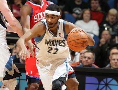 斯洛特：萨拉赫一直对俱乐部和队友很重要，队友有事不会愉快（斯洛特：萨拉赫始终是俱乐部与队友的关键人物，队友出状况谁都不会开心）