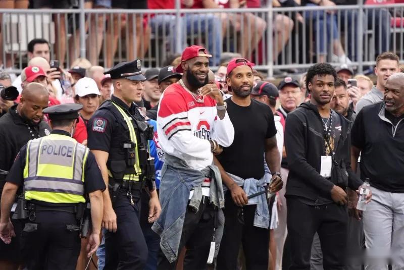 欧洲五大联赛本轮焦点比赛总结（本轮欧洲五大联赛焦点战盘点）