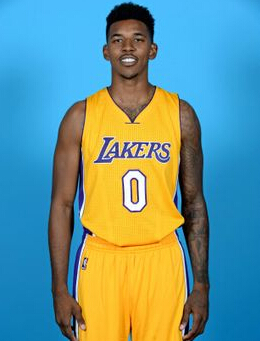 萨拉赫全场数据：出场44分钟2射0正，送出4次关键传球（萨拉赫本场表现：出战44分钟，2次射门0射正，贡献4次关键传球）