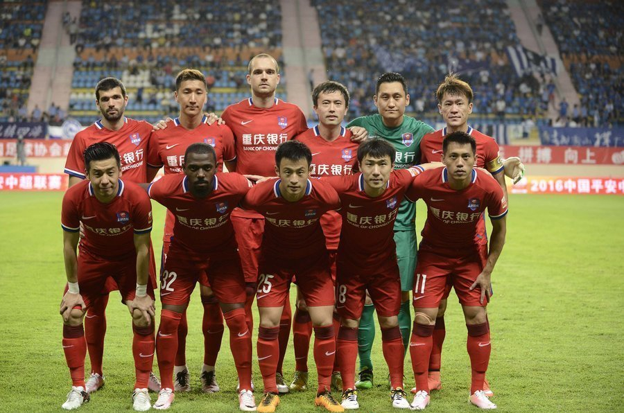 22／23赛季以来顶级前锋越位数：哈兰德仅18次，C罗143次（22／23至今顶级前锋越位次数对比：哈兰德18次 vs C罗143次）