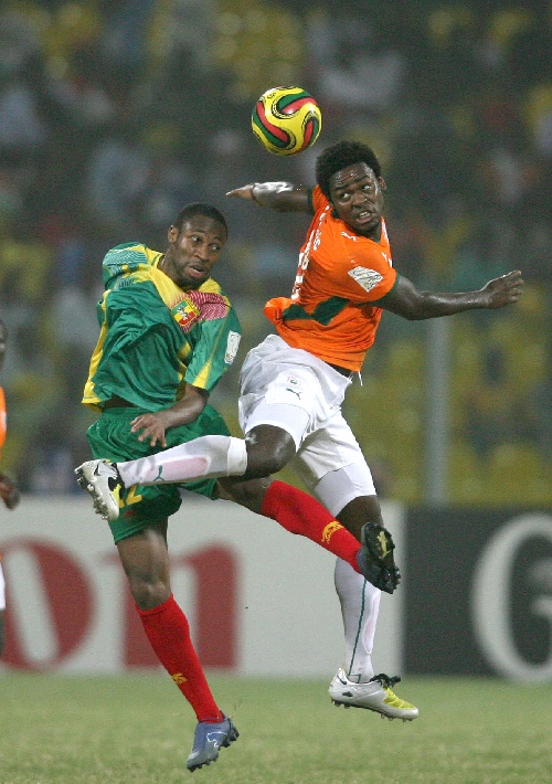 热火官方：拉尔森左脚踝扭伤，预计缺席1-2周（热火更新伤情：拉尔森左脚踝扭伤，将缺阵1-2周）