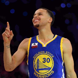 记者：下个月刘祝润就要当爸爸了，孩子会在大连出生（记者：刘祝润下月将升级当爸，宝宝将在大连降生）