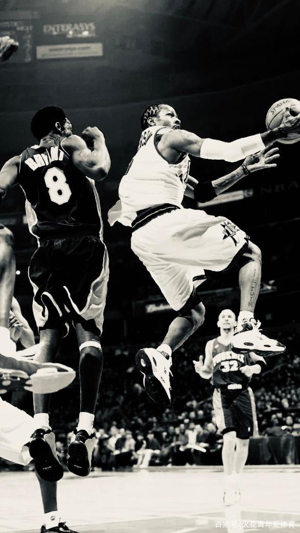 奥斯卡社媒祝贺老东家海港：我们是冠军！来之不易的冠军（奥斯卡社媒恭贺老东家海港：我们夺冠了，这一冠来之不易）