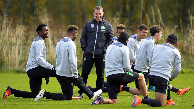 香港金牛连续2天击败CBA球队，将与上海争夺一个出线名额（香港金牛连胜两天击退CBA对手，将与上海角逐出线席位）